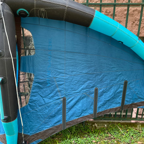 Neilpryde Fly 4m2 2023 Très Bon Etat Réparé