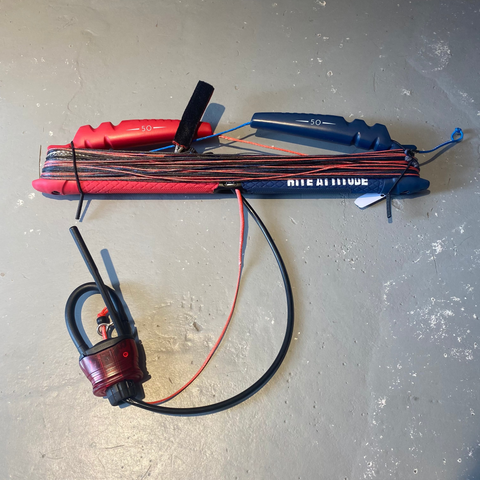 Barre Universelle Kite Attitude F3W Comme Neuf