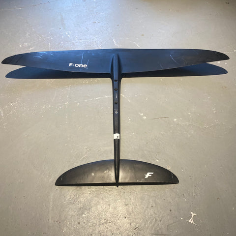 F-One Seven Seas Carbon 1200cm2 Très Bon Etat