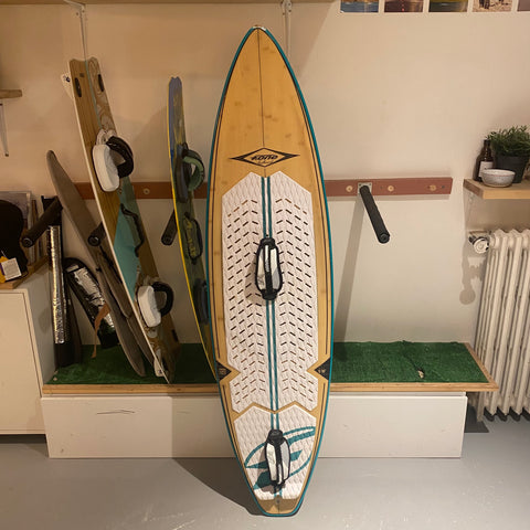 Strapless F-One 5'10" Bon Etat