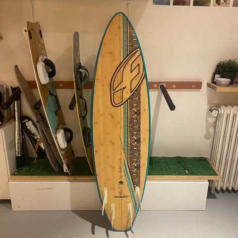 Strapless F-One 5'10" Bon Etat