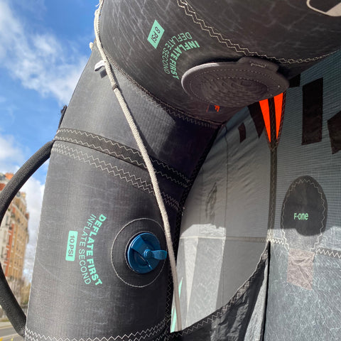 F-One Swing V3 5.5m2 Bon État Réparé