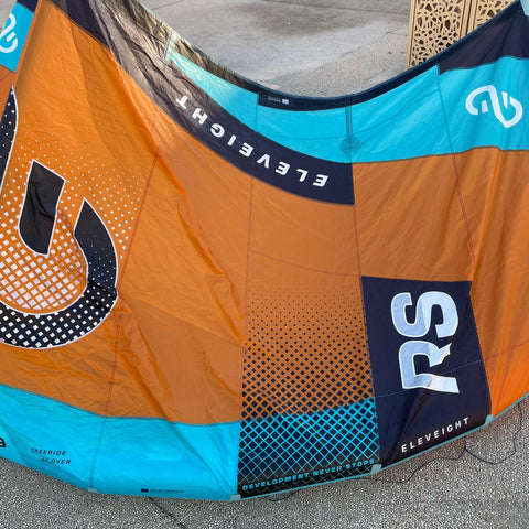 Eleveight RS V9 2025/26 9m2 Très Bon État