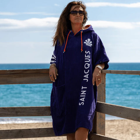 Poncho Saint Jacques Duo Vianney Logo