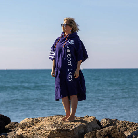 Poncho Saint Jacques Duo Vianney Logo